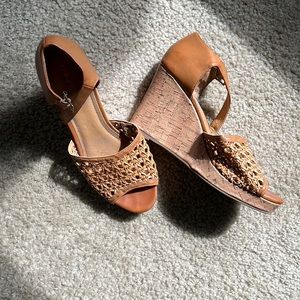 Maurice’s wedge sandals